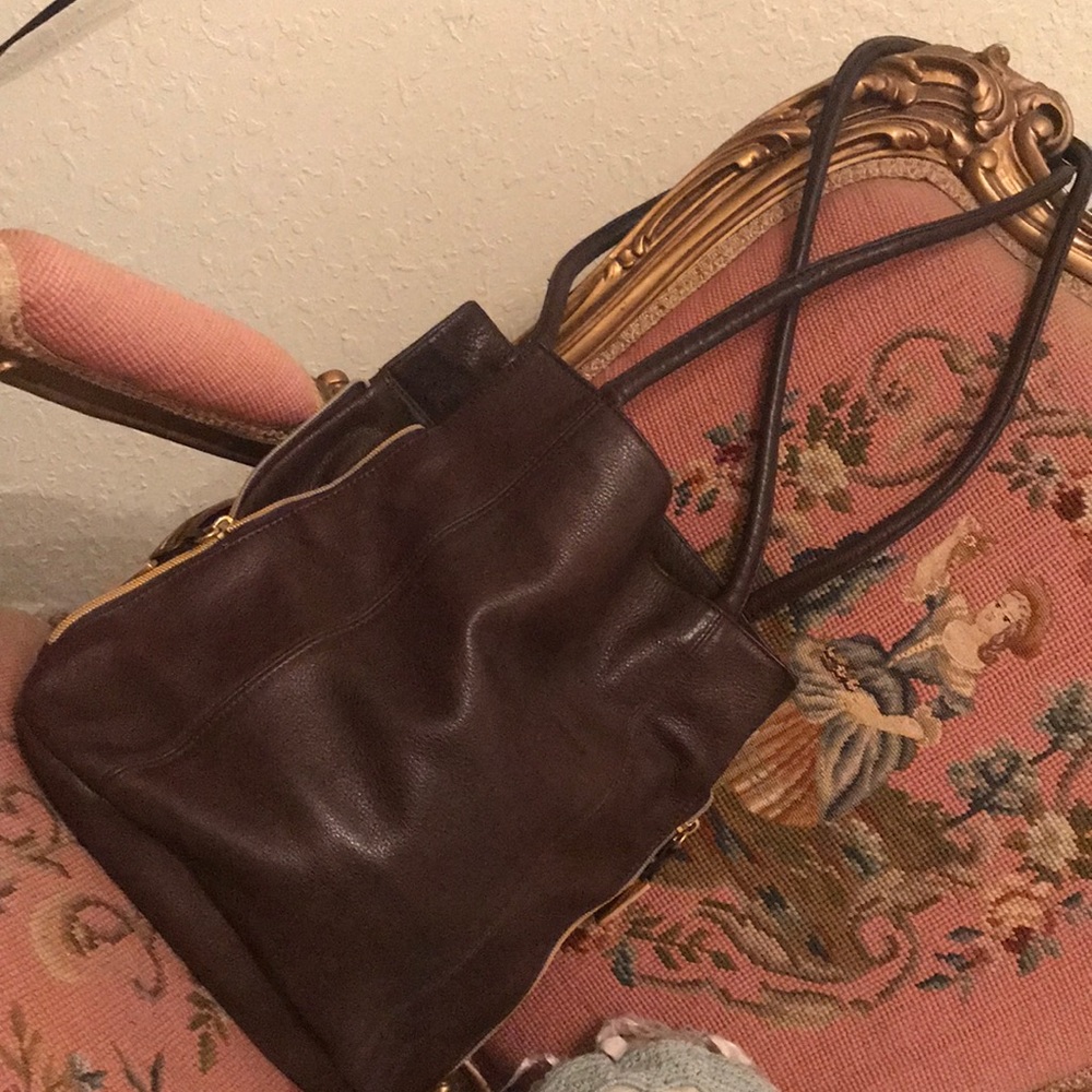 Calvin Klein 100% high quality leather purse excellent condition super soft